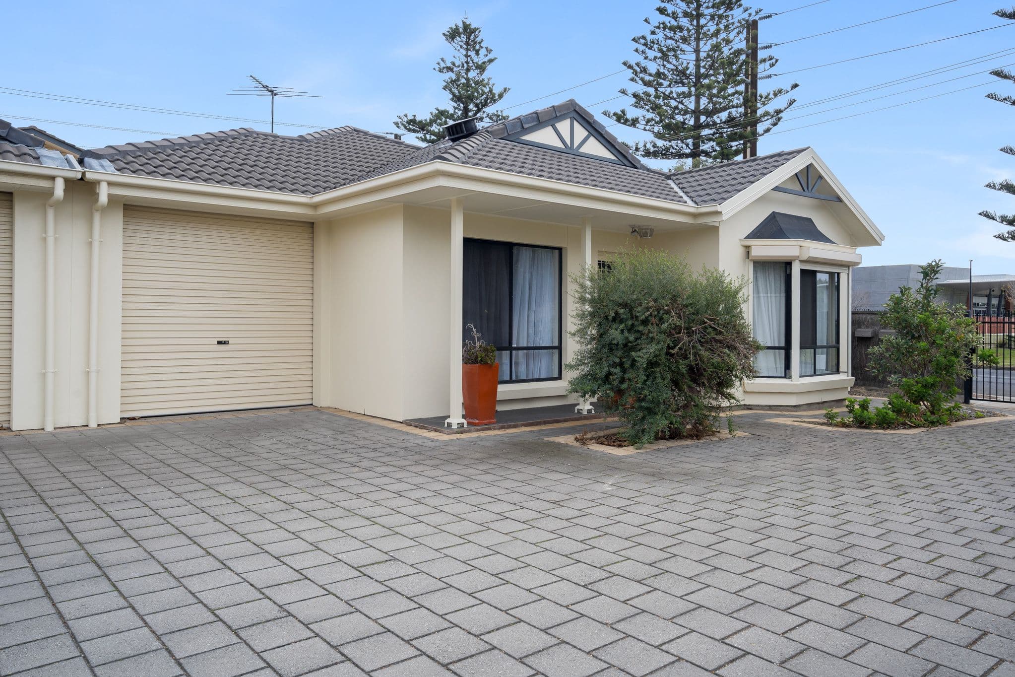 42 Strathfield Terrace, Largs North SA 5016, Largs North - Thumbnail 2