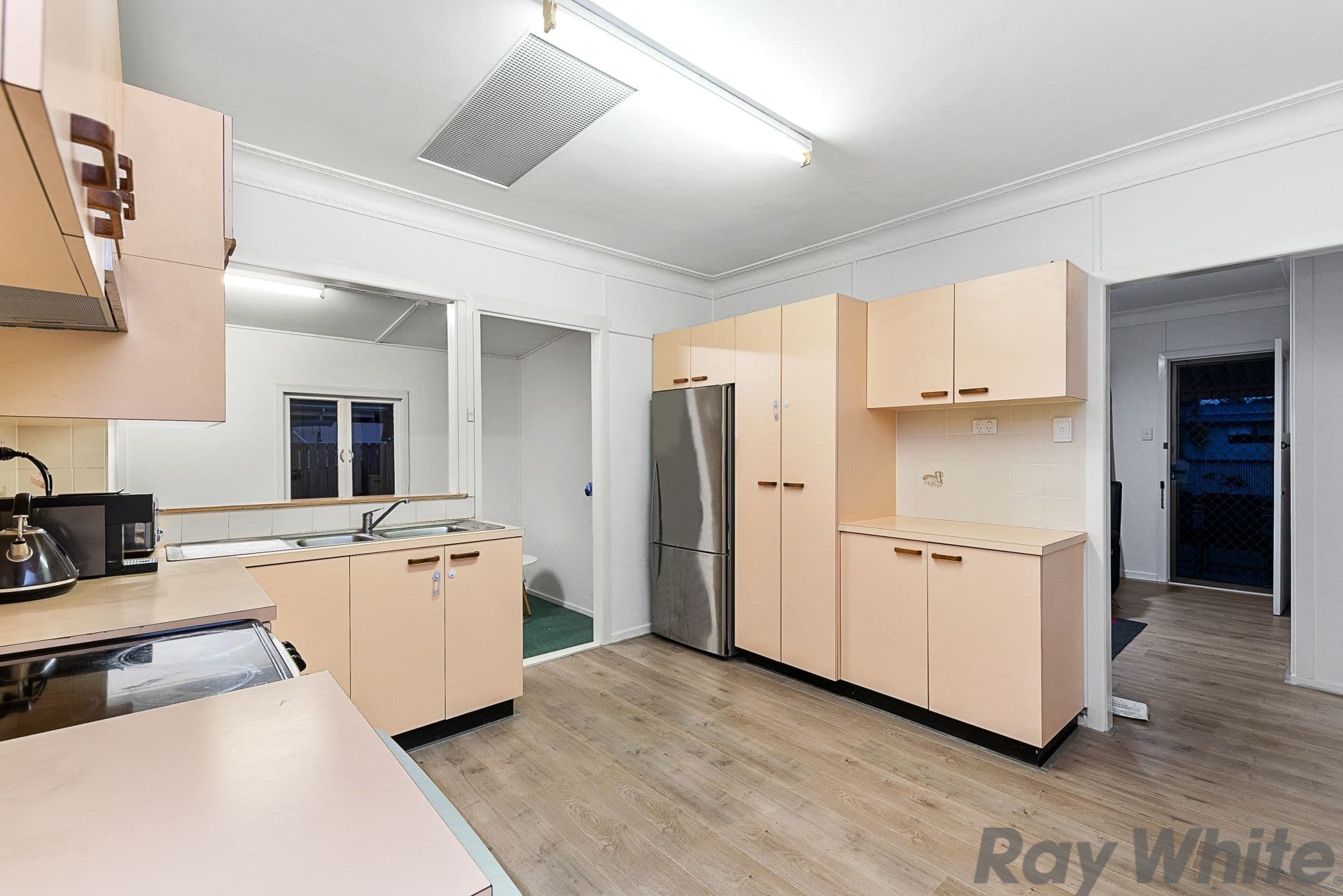 19 Cliffdale Avenue, Deception Bay QLD 4508, Deception Bay - Thumbnail 4