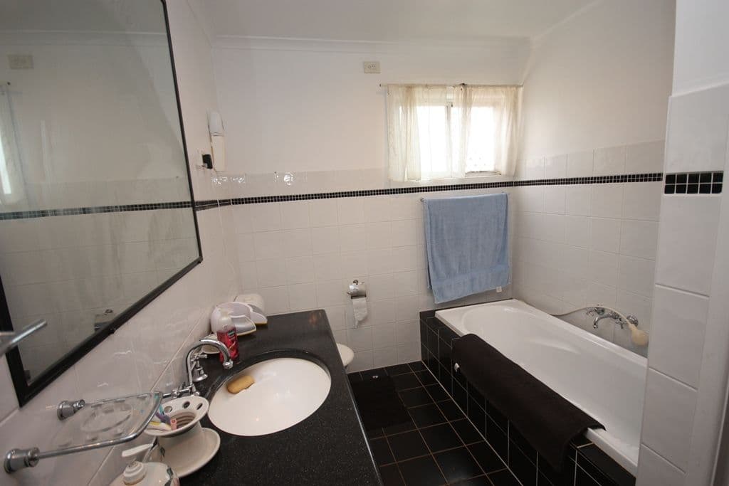 54 Thalberg Avenue, BILOELA QLD 4715, Biloela - Thumbnail 5