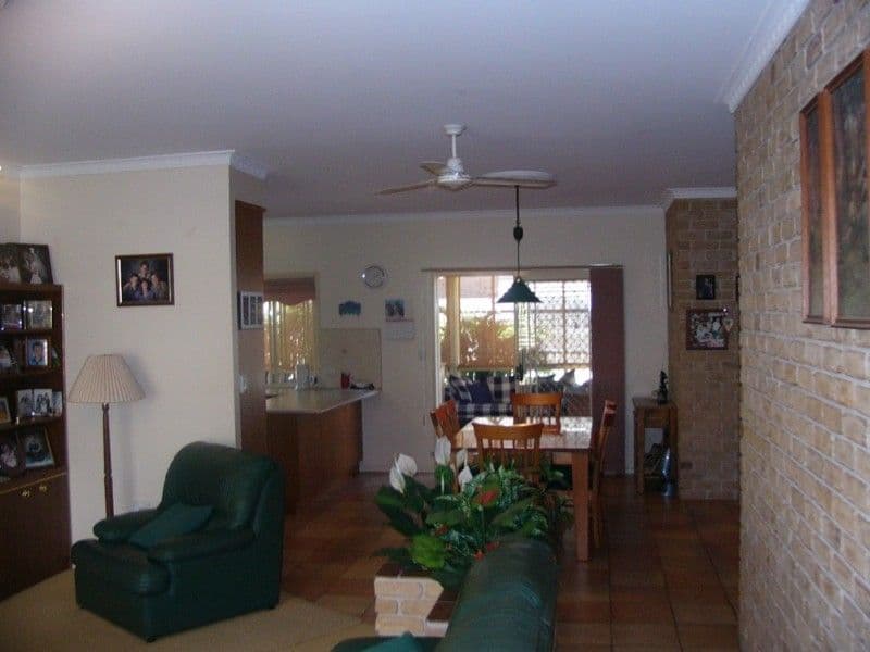 6 Southern Cross Drive, AVOCA QLD 4670, Avoca - Thumbnail 2
