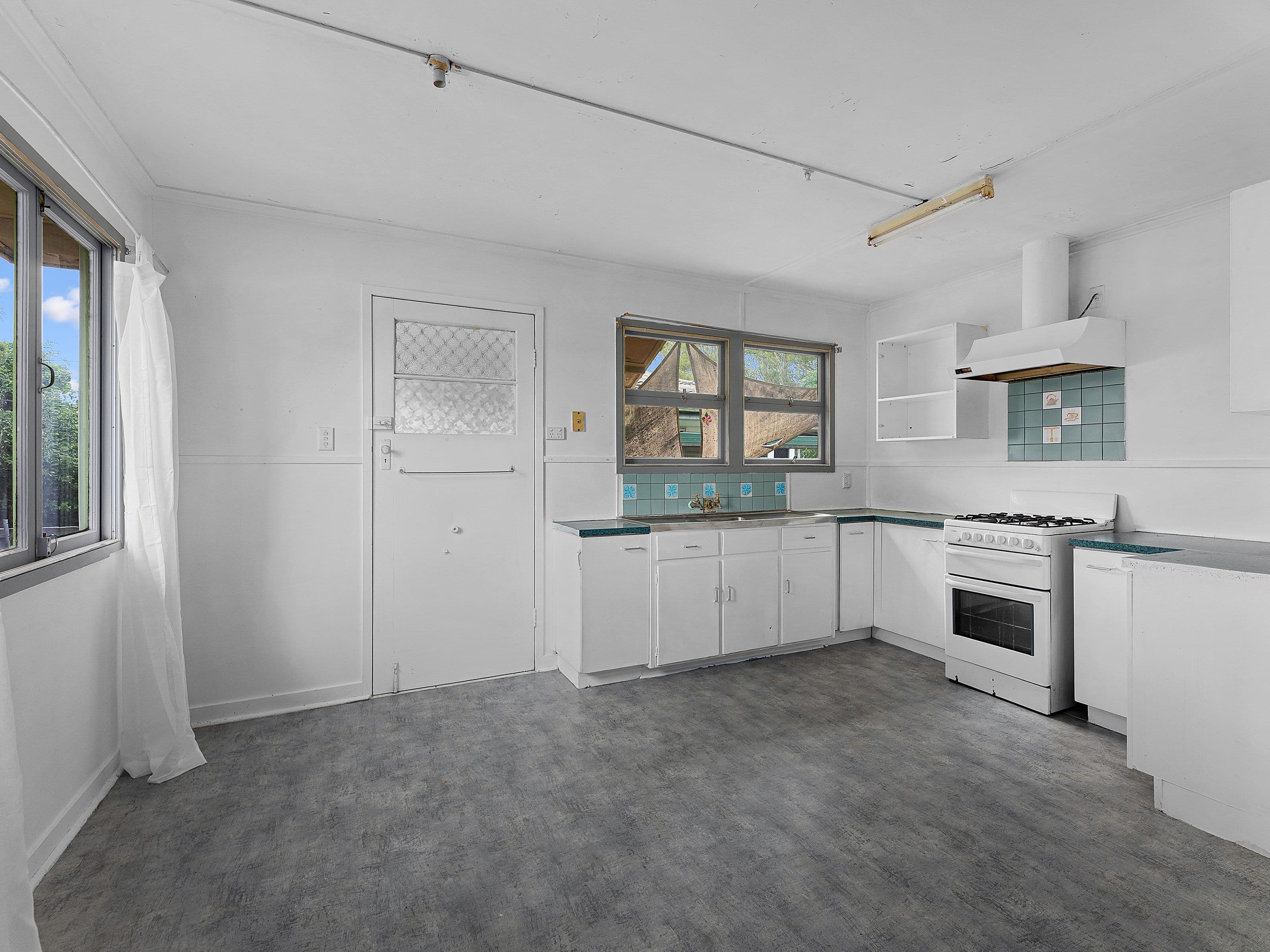 26 Larsen Street, Leichhardt QLD 4305, Leichhardt - Thumbnail 5