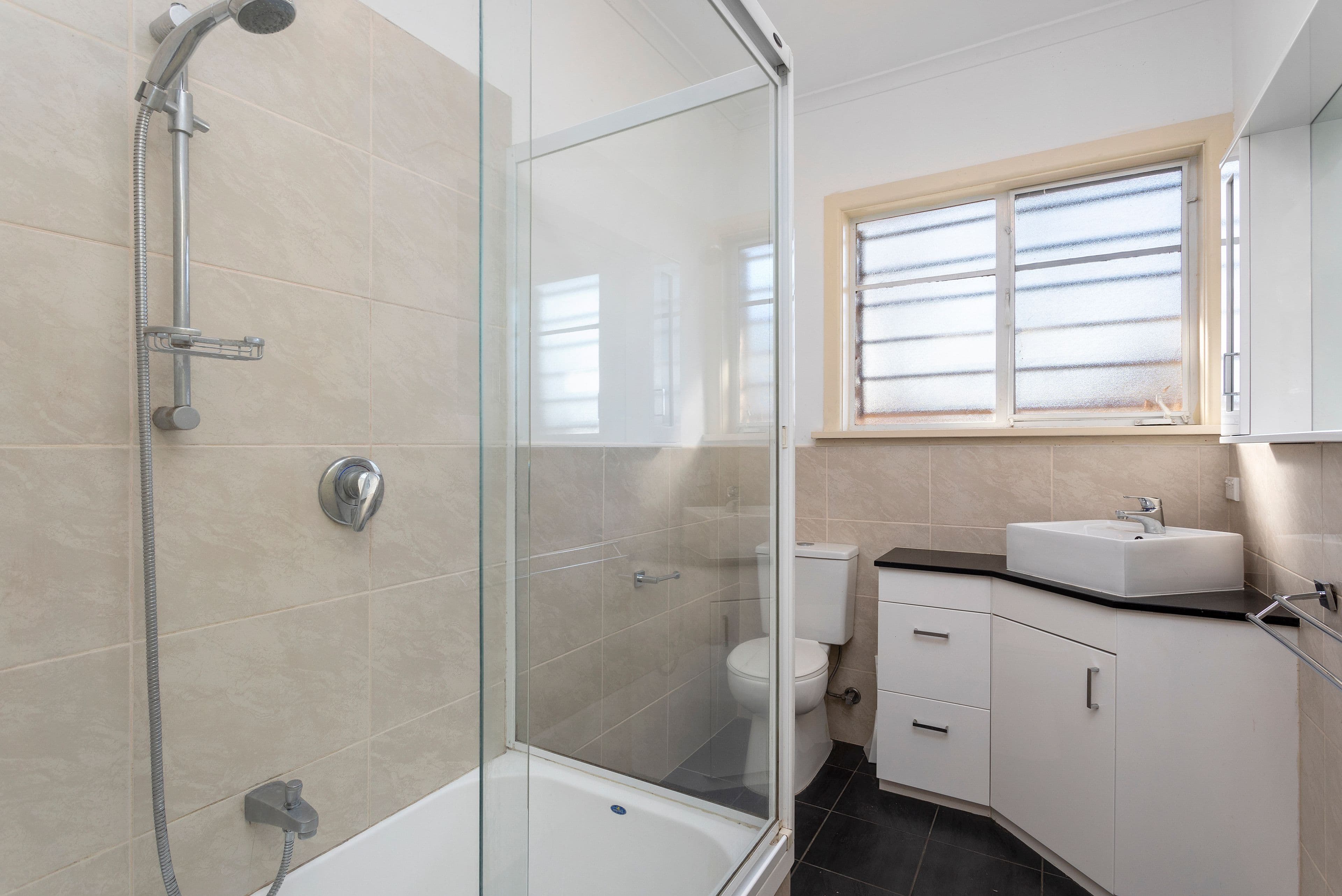 71 Bernard Street, Cheltenham VIC 3192, Cheltenham - Thumbnail 3