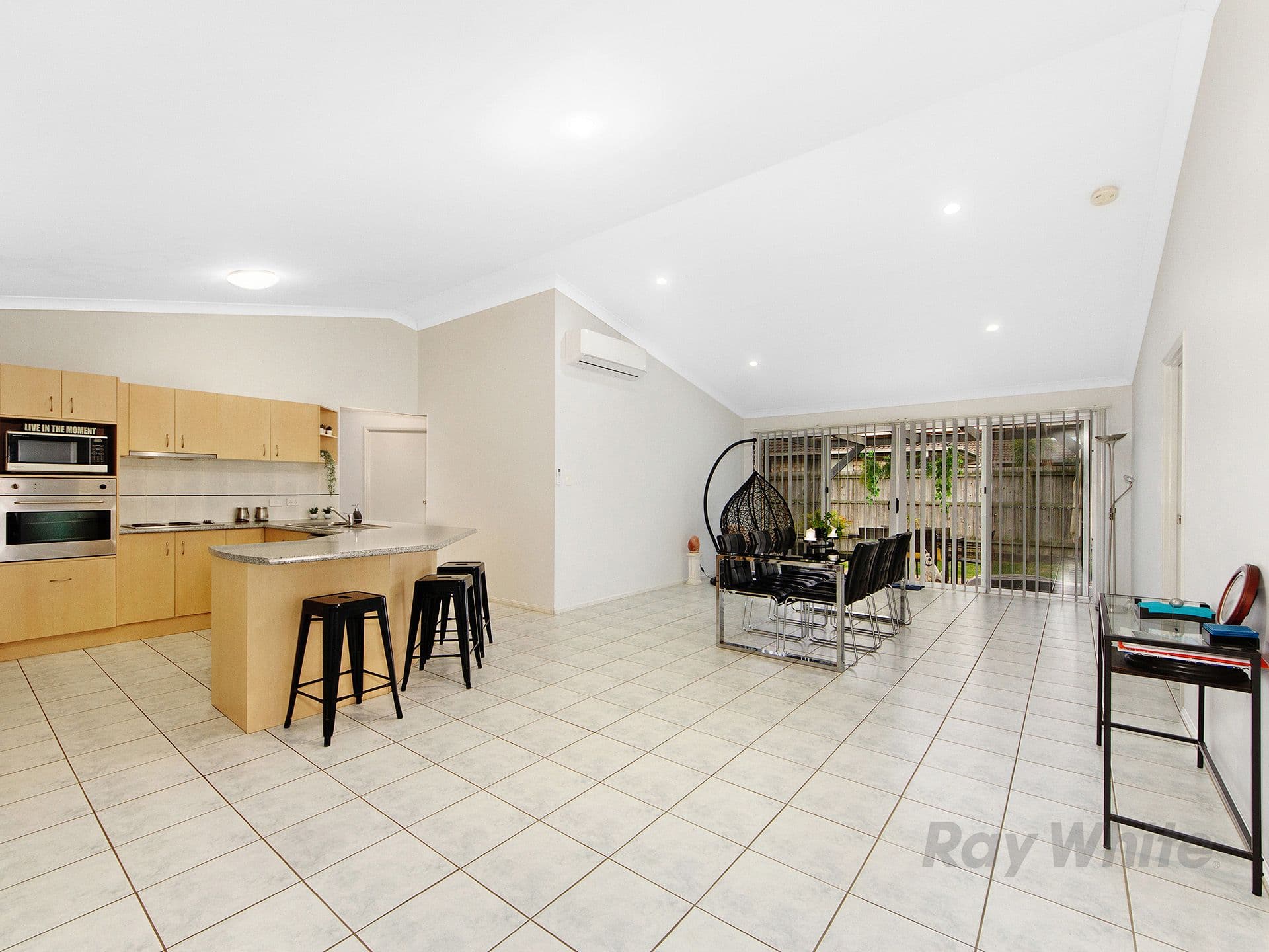 10 Freesia Court, Ormeau QLD 4208, Ormeau - Thumbnail 3