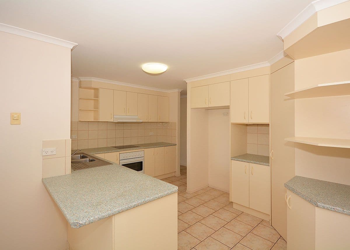 8 Ivybird Court, Torquay QLD 4655, Torquay - Thumbnail 5