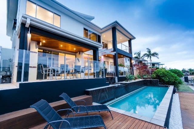 10 Coral Gables Key, BROADBEACH WATERS QLD 4218, Broadbeach Waters - Image 1