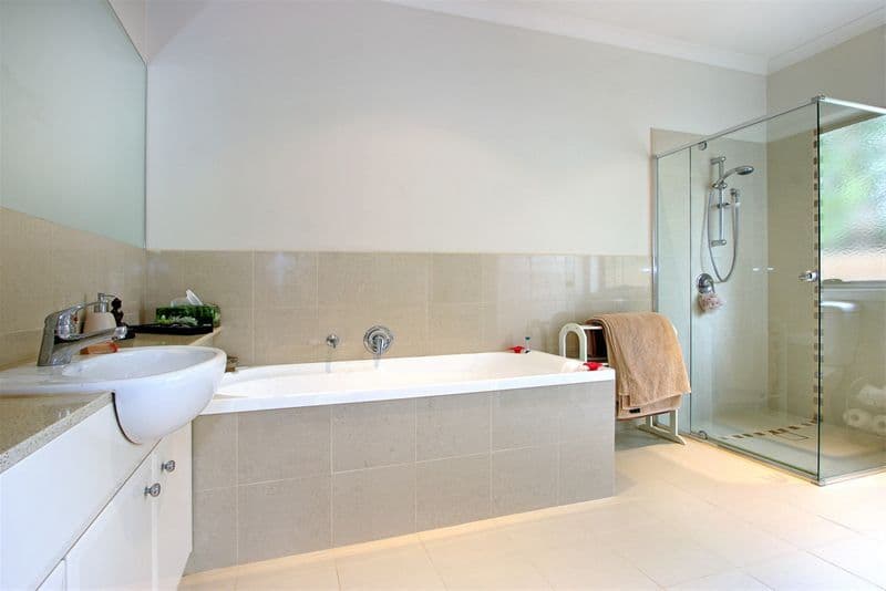 9b   Seaview Avenue, MORNINGTON VIC 3931, Mornington - Thumbnail 3