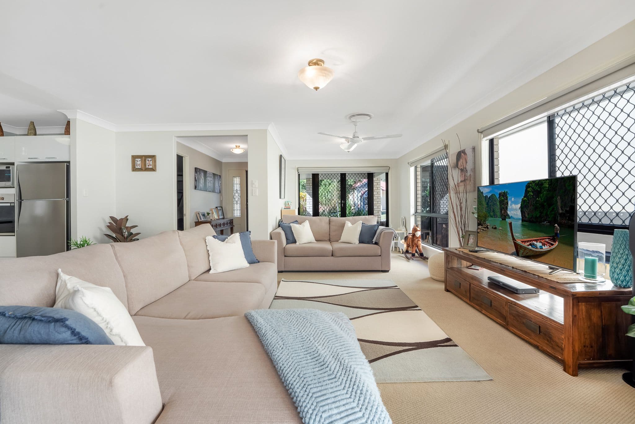 7 Glorious Court, North Lakes QLD 4509, North Lakes - Thumbnail 4