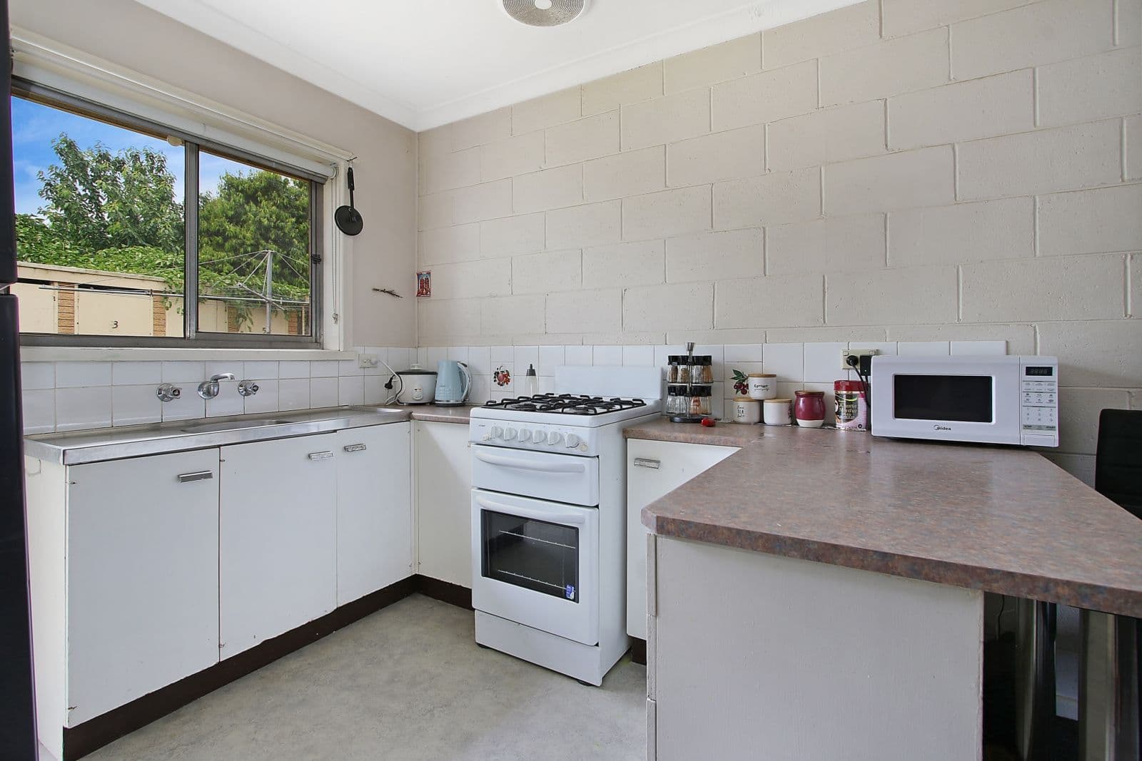 228 Olive Street, South Albury NSW 2640, South Albury - Image 1
