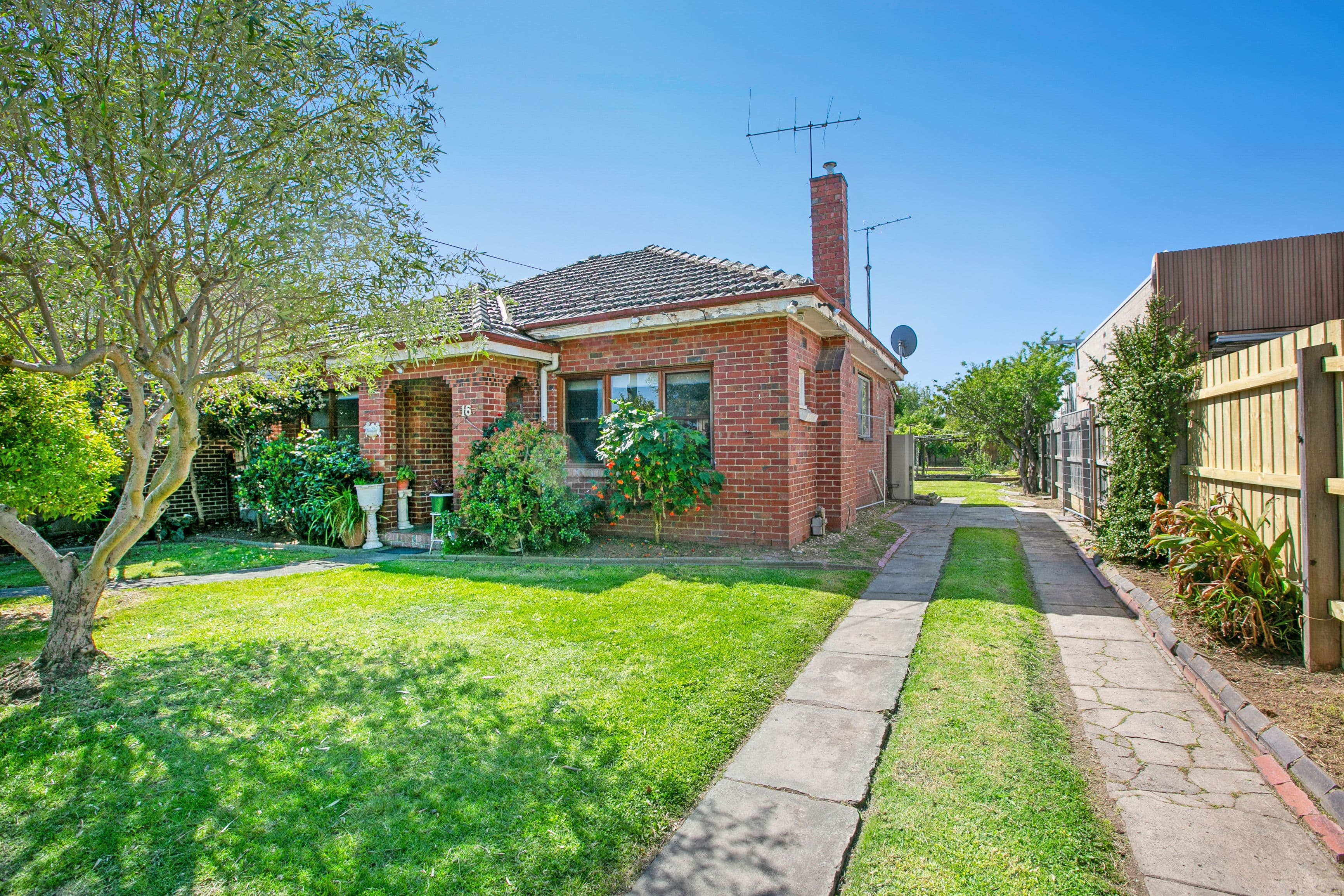 16 Pershing Street, Reservoir VIC 3073, Reservoir - Image 1