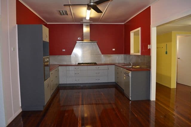 2 Gidyea Street, Blackall QLD 4472, Blackall - Thumbnail 2