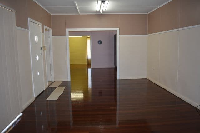 2 Gidyea Street, Blackall QLD 4472, Blackall - Thumbnail 3