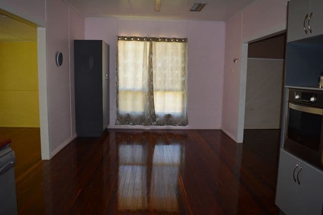 2 Gidyea Street, Blackall QLD 4472, Blackall - Thumbnail 7