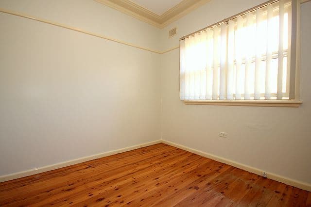 65 Cambridge Avenue, BANKSTOWN NSW 2200, Bankstown - Thumbnail 7