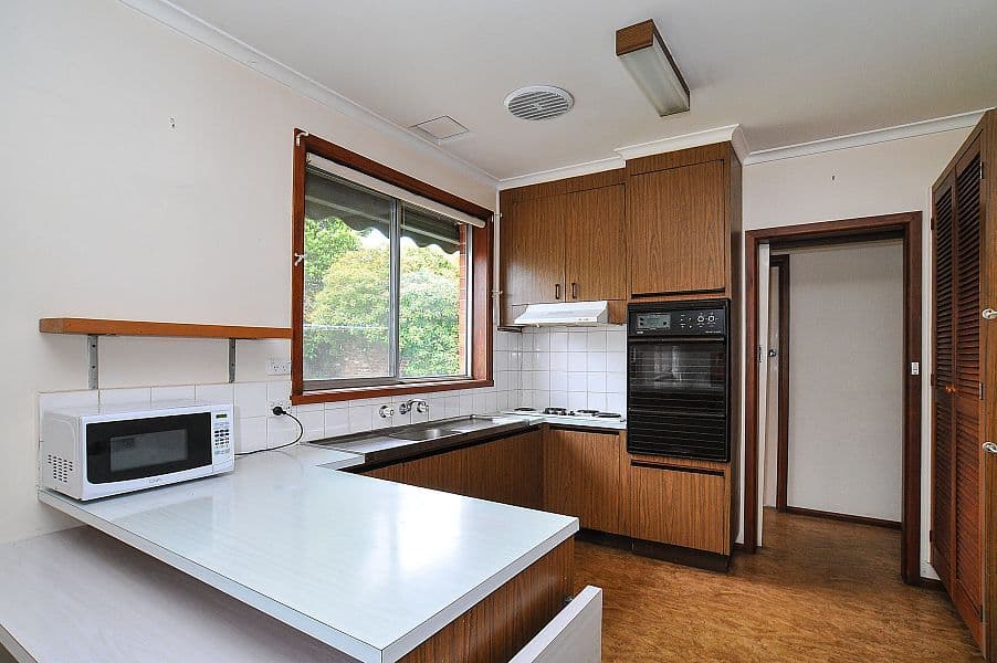 35 Ormond Avenue, MITCHAM VIC 3132, Mitcham - Thumbnail 3