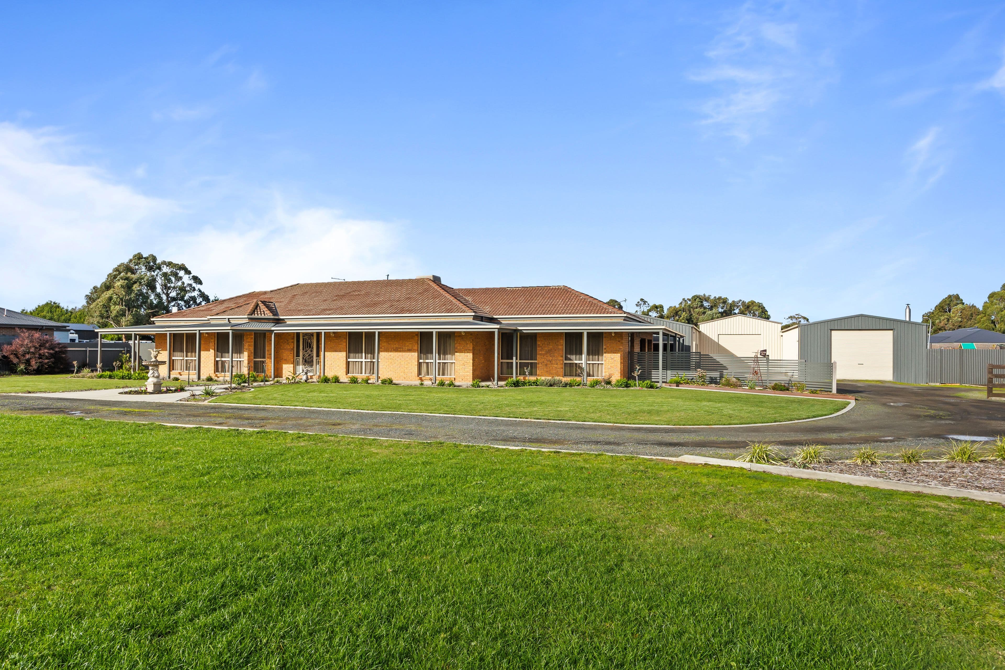 82 Launchley Drive, Cardigan VIC 3352, Cardigan - Image 1