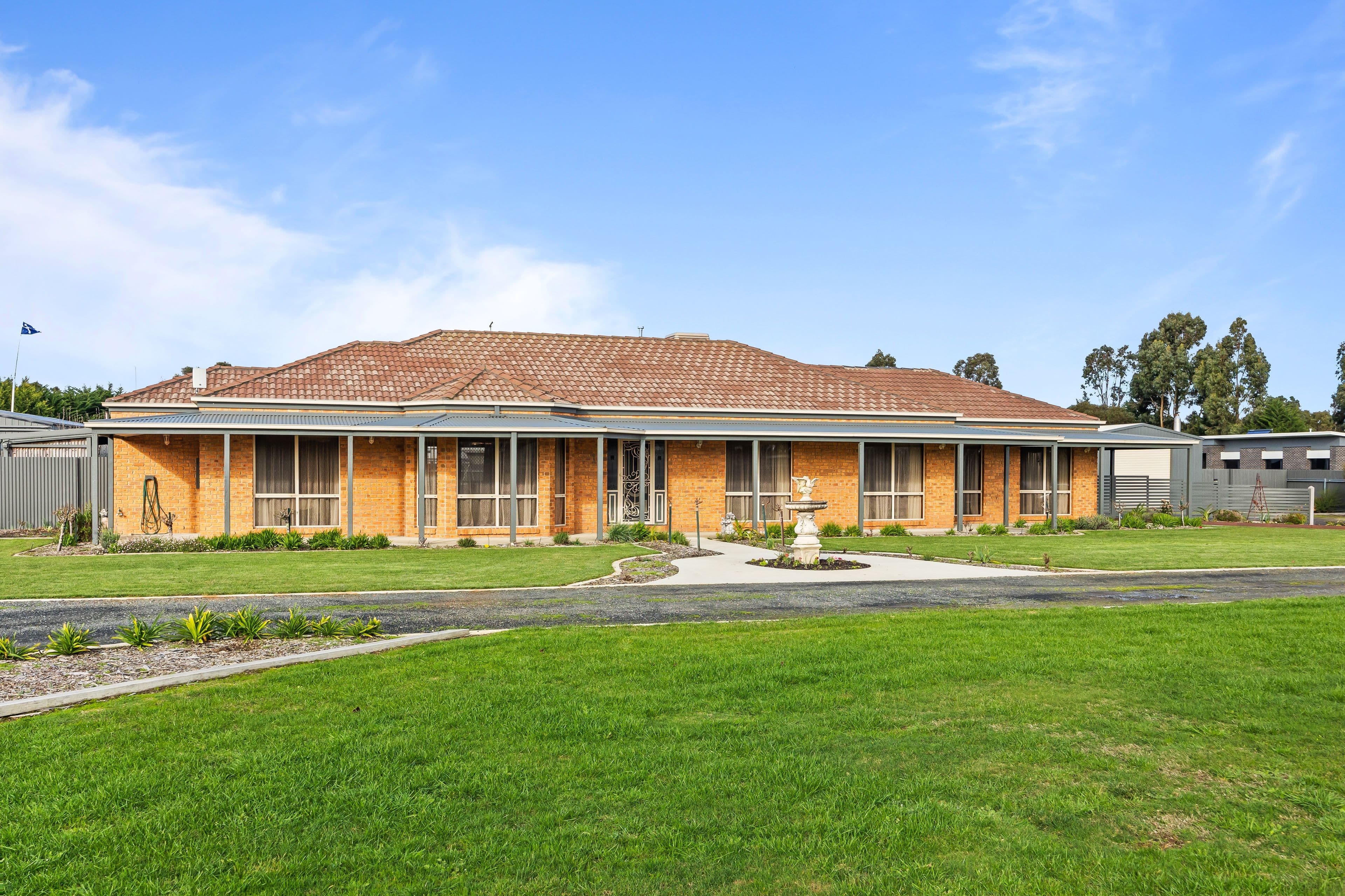 82 Launchley Drive, Cardigan VIC 3352, Cardigan - Thumbnail 2