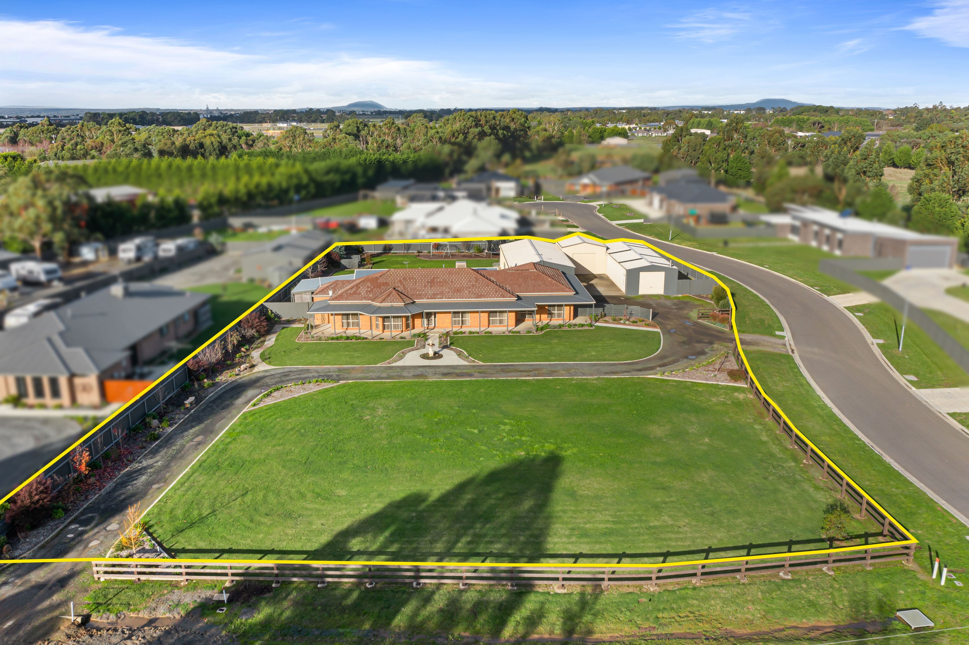 82 Launchley Drive, Cardigan VIC 3352, Cardigan - Thumbnail 4