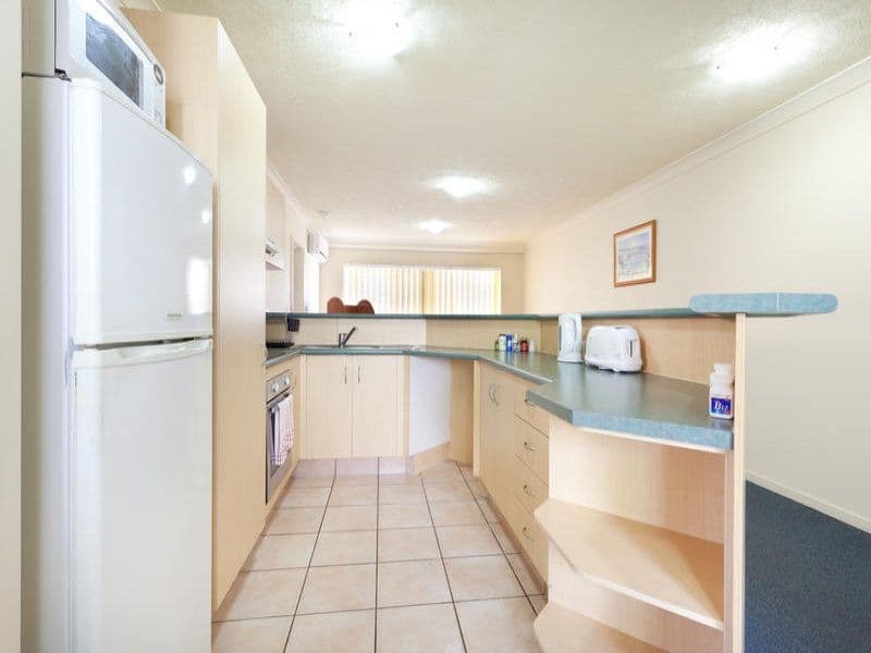 66 Marine Parade, SOUTHPORT QLD 4215, Southport - Thumbnail 2