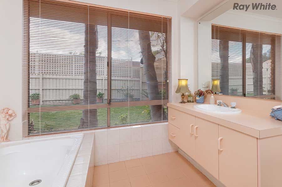 7 Milligan Parade, Sydenham VIC 3037, Sydenham - Thumbnail 7