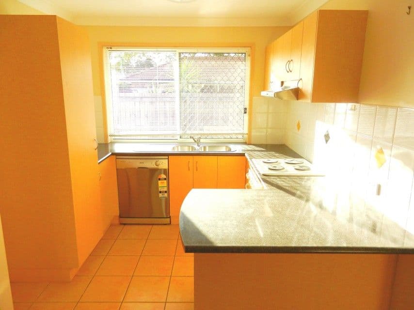 25 Broadway Court, CABOOLTURE QLD 4510, Caboolture - Thumbnail 2