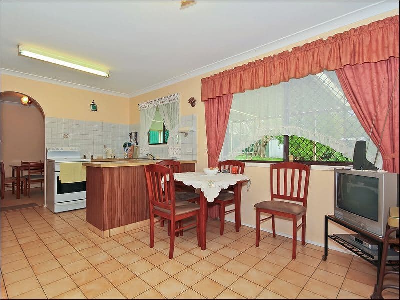 25  Flinders Street, REDBANK PLAINS QLD 4301, Redbank Plains - Thumbnail 5