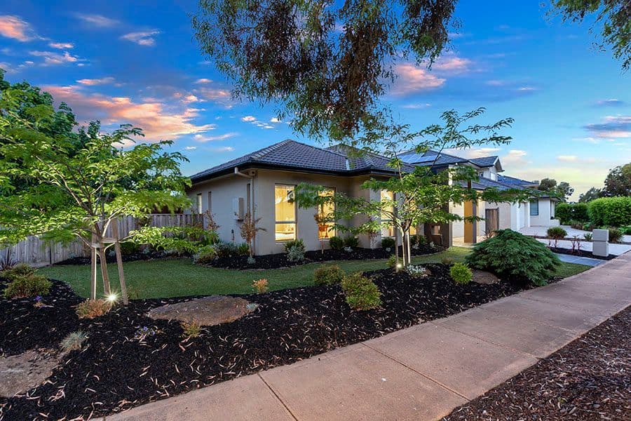 1 River Walk Drive, Sanctuary Lakes VIC 3030, Sanctuary Lakes - Thumbnail 2