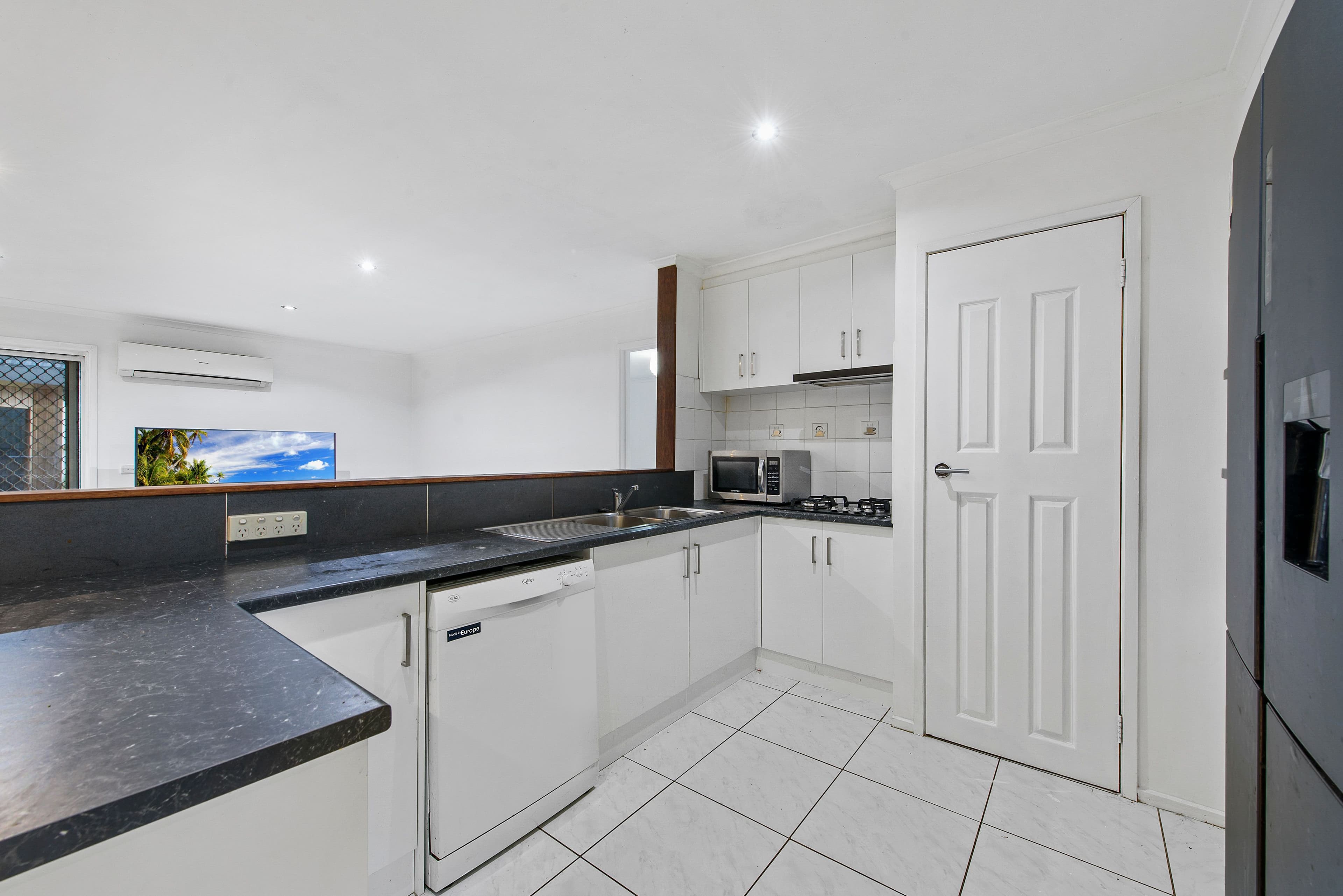 1 Lock Court, Sunbury VIC 3429, Sunbury - Thumbnail 2