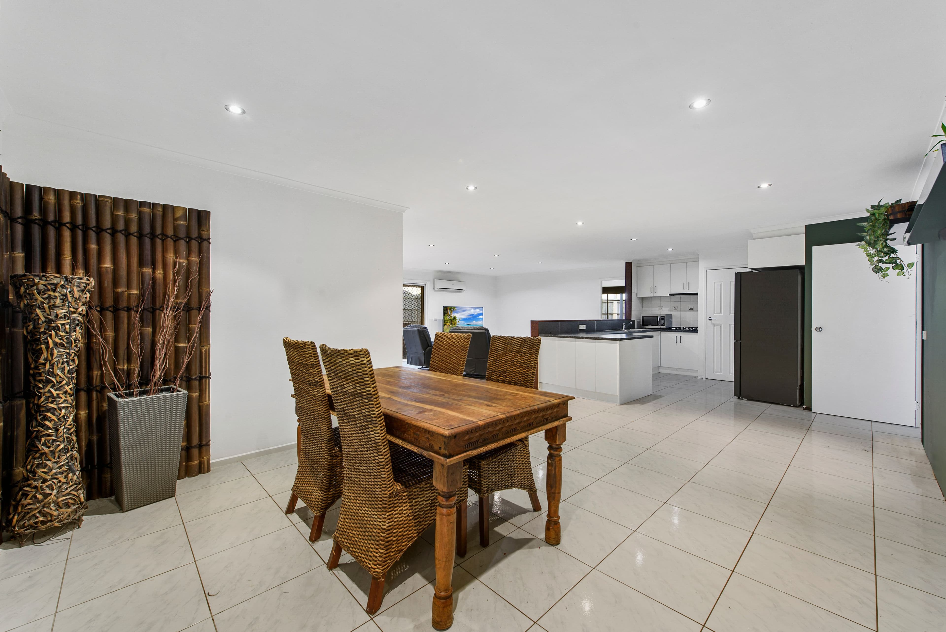 1 Lock Court, Sunbury VIC 3429, Sunbury - Thumbnail 3