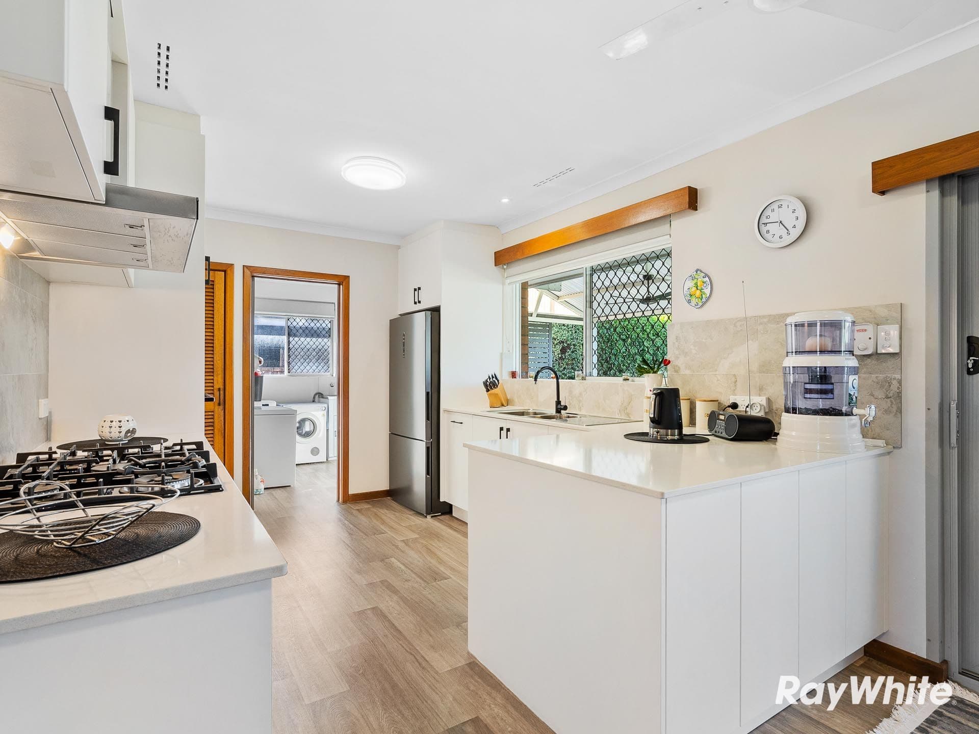 4 Hennessy Place, Mandurah WA 6210, Mandurah - Thumbnail 4