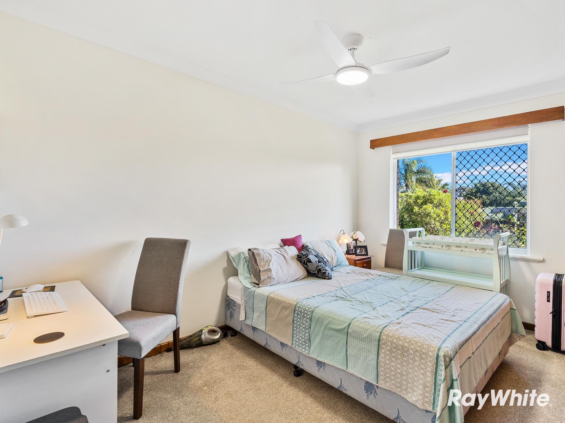 4 Hennessy Place, Mandurah WA 6210, Mandurah - Thumbnail 6