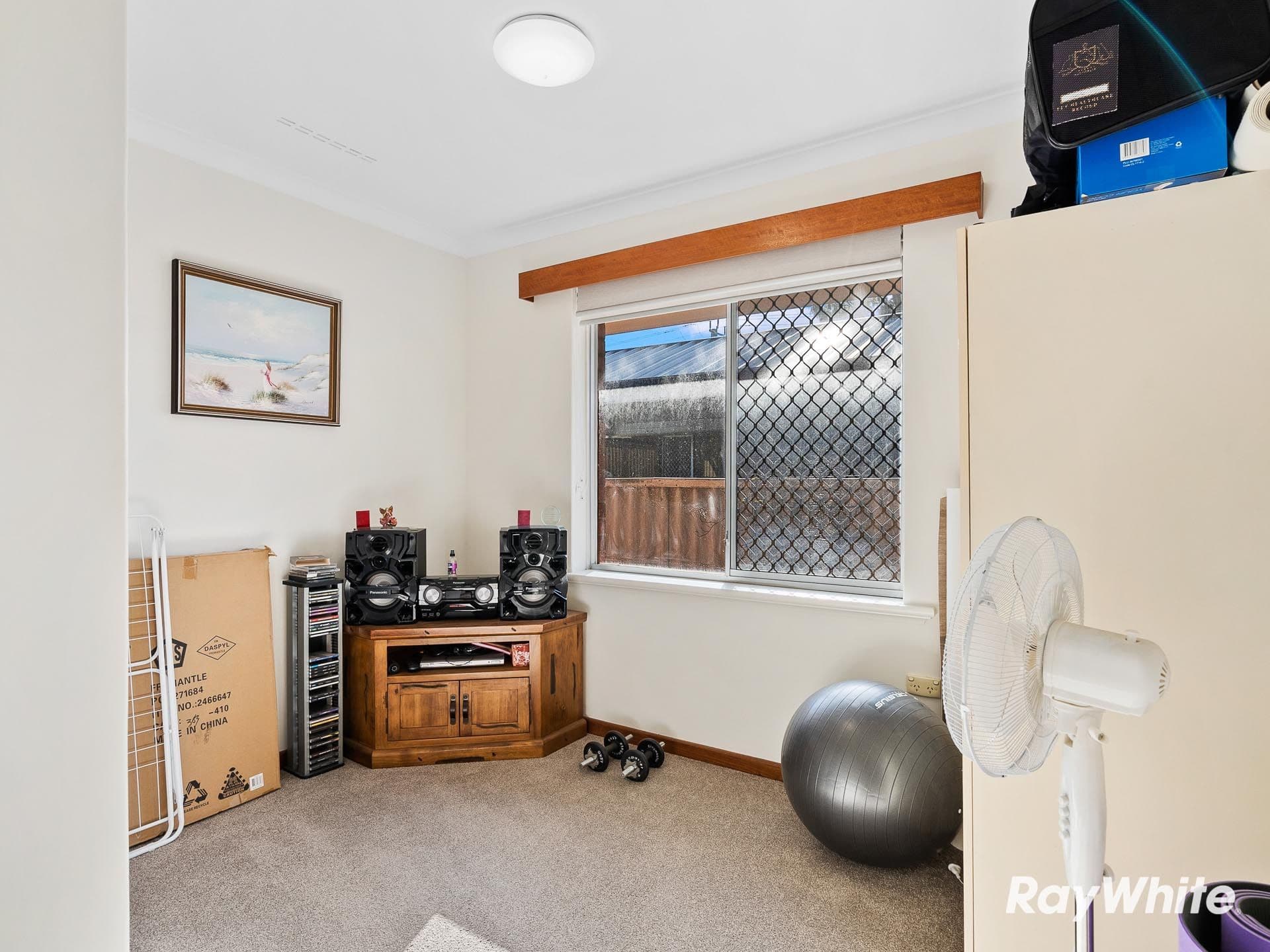 4 Hennessy Place, Mandurah WA 6210, Mandurah - Thumbnail 8