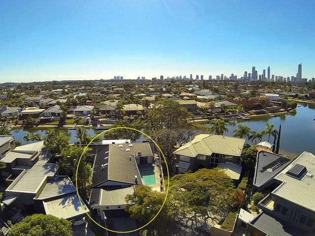 2 Platypus Avenue, SORRENTO QLD 4217, Sorrento - Thumbnail 2