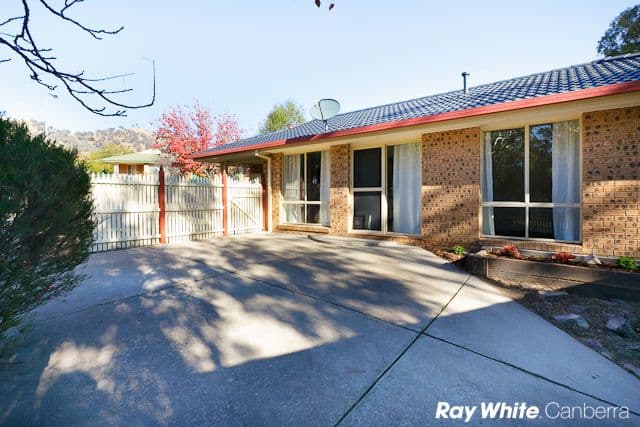 24 Wilson Crescent, BANKS ACT 2906, Banks - Thumbnail 2