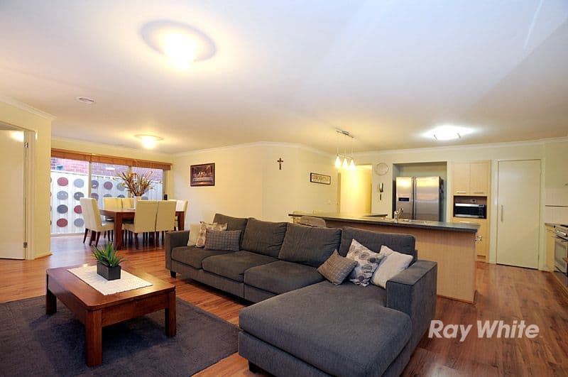 6 Newton Drive, CRANBOURNE VIC 3977, Cranbourne North - Thumbnail 4
