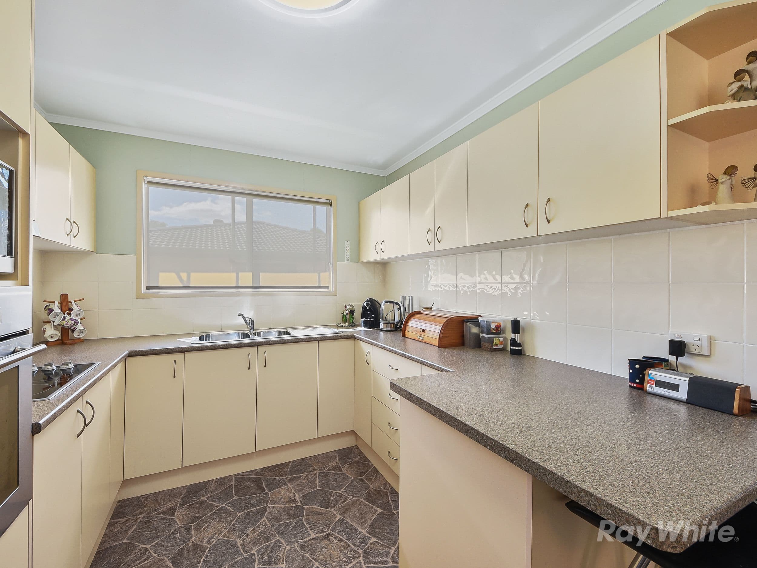 46 Rinnicrew Street, Bracken Ridge QLD 4017, Bracken Ridge - Thumbnail 3