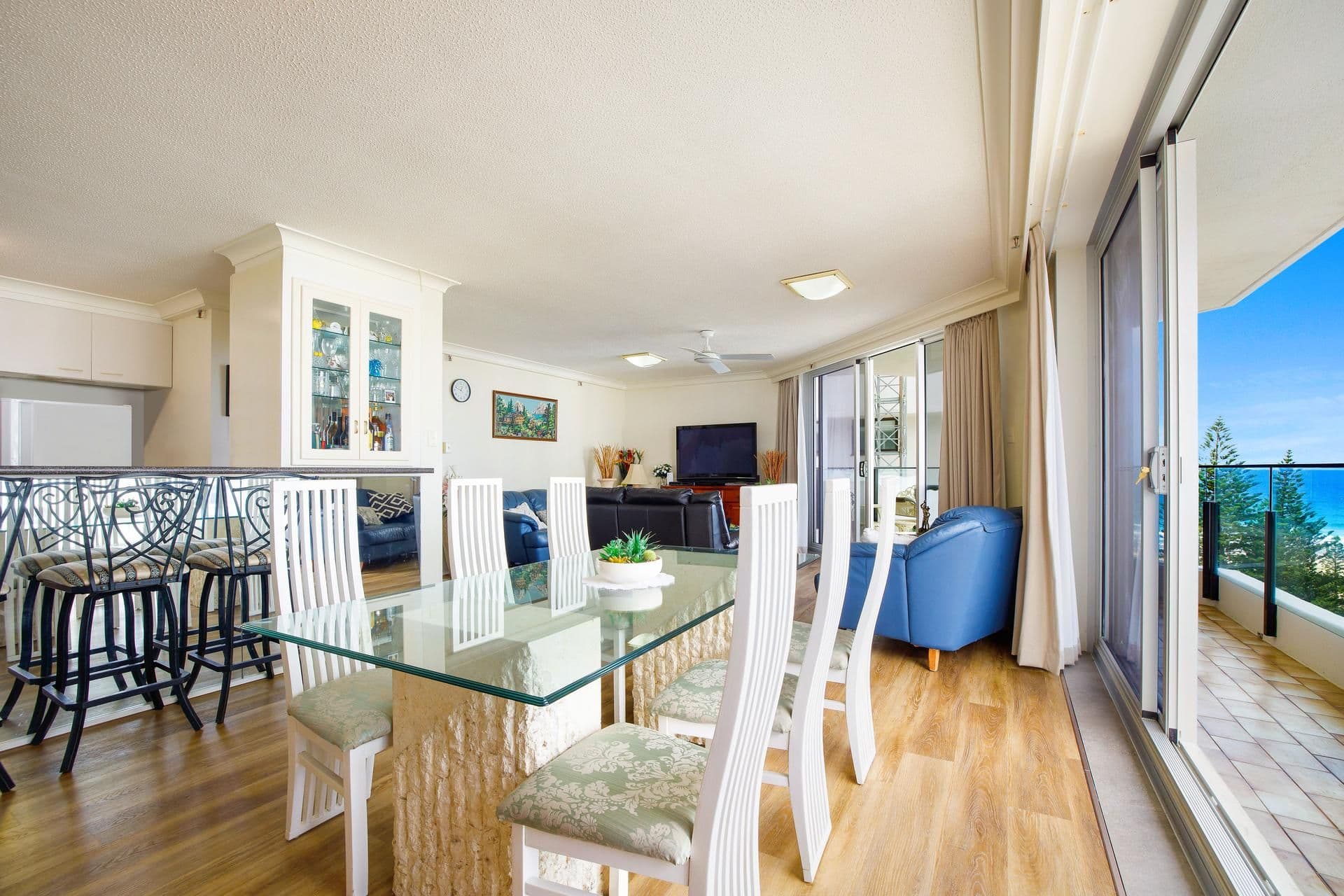 9E 'Beach Haven' 1 Albert Avenue, Broadbeach QLD 4218, Broadbeach - Thumbnail 4