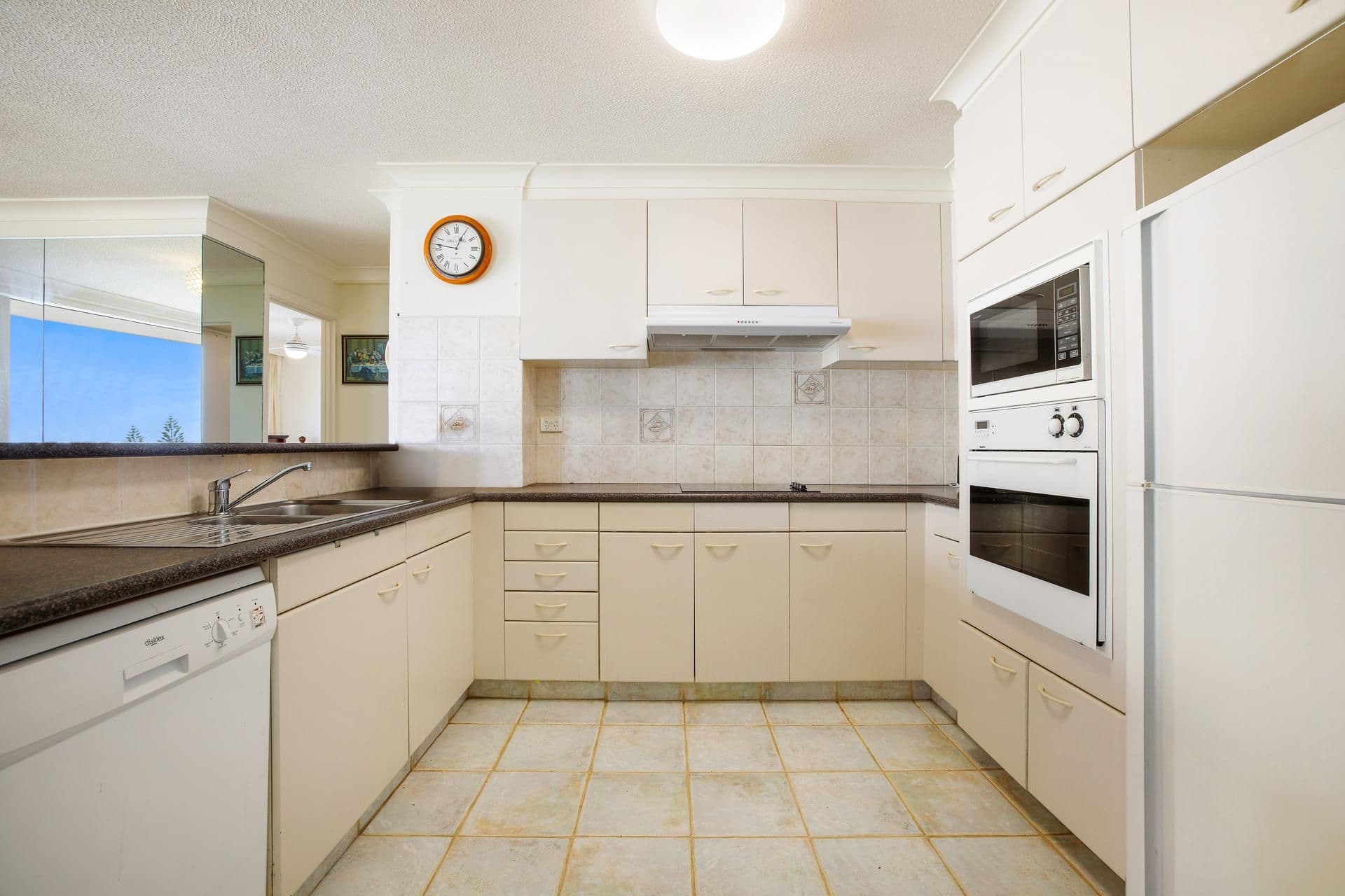 9E 'Beach Haven' 1 Albert Avenue, Broadbeach QLD 4218, Broadbeach - Thumbnail 5