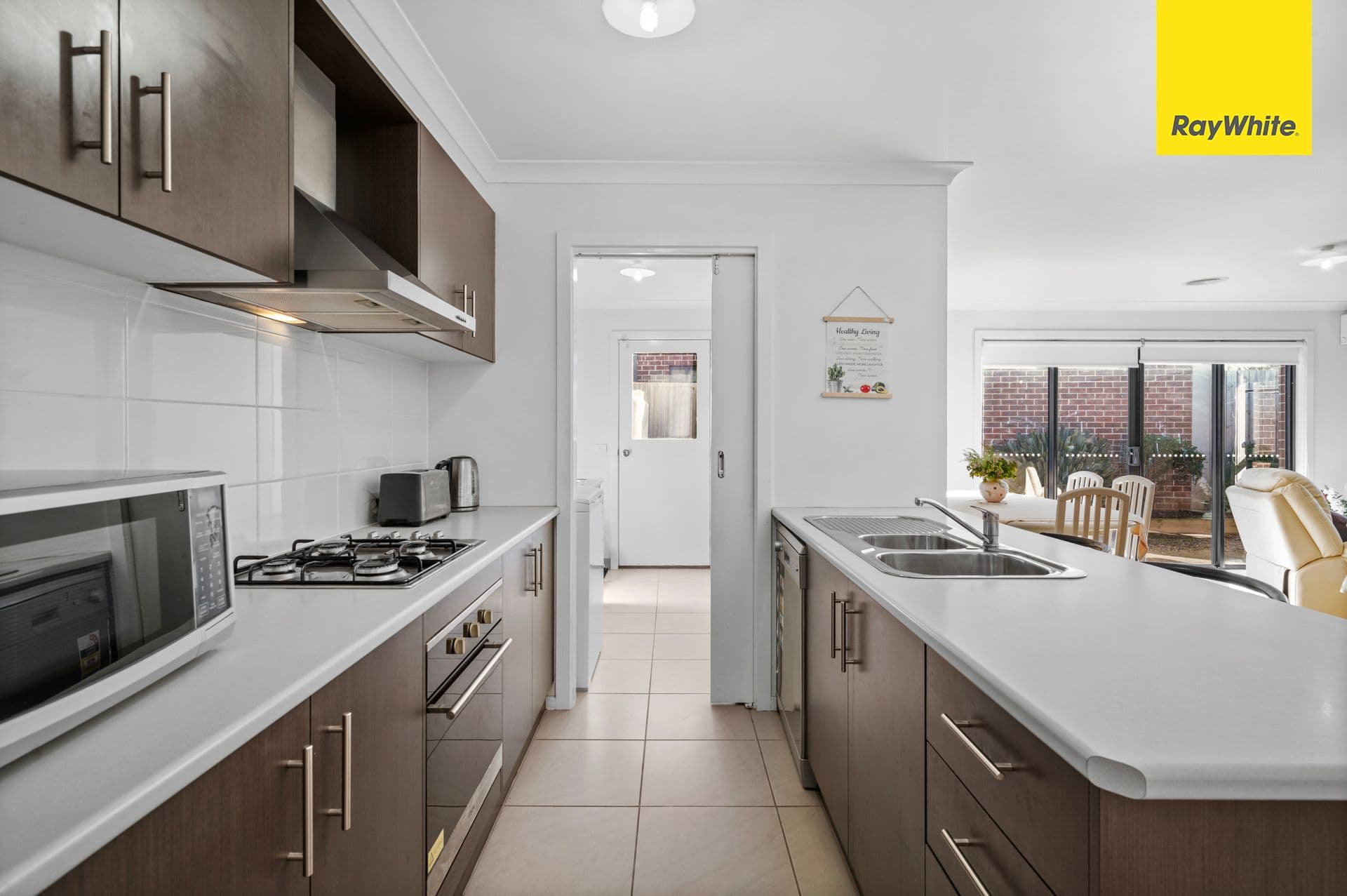 4 The Grove, Melton West VIC 3337, Melton West - Thumbnail 3
