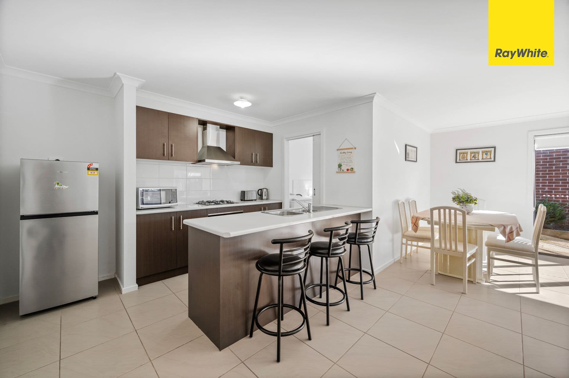 4 The Grove, Melton West VIC 3337, Melton West - Thumbnail 4