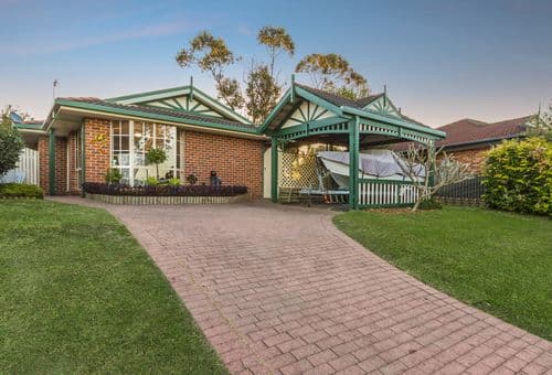 18 Casey Crescent, Kariong, Kariong - Image 1