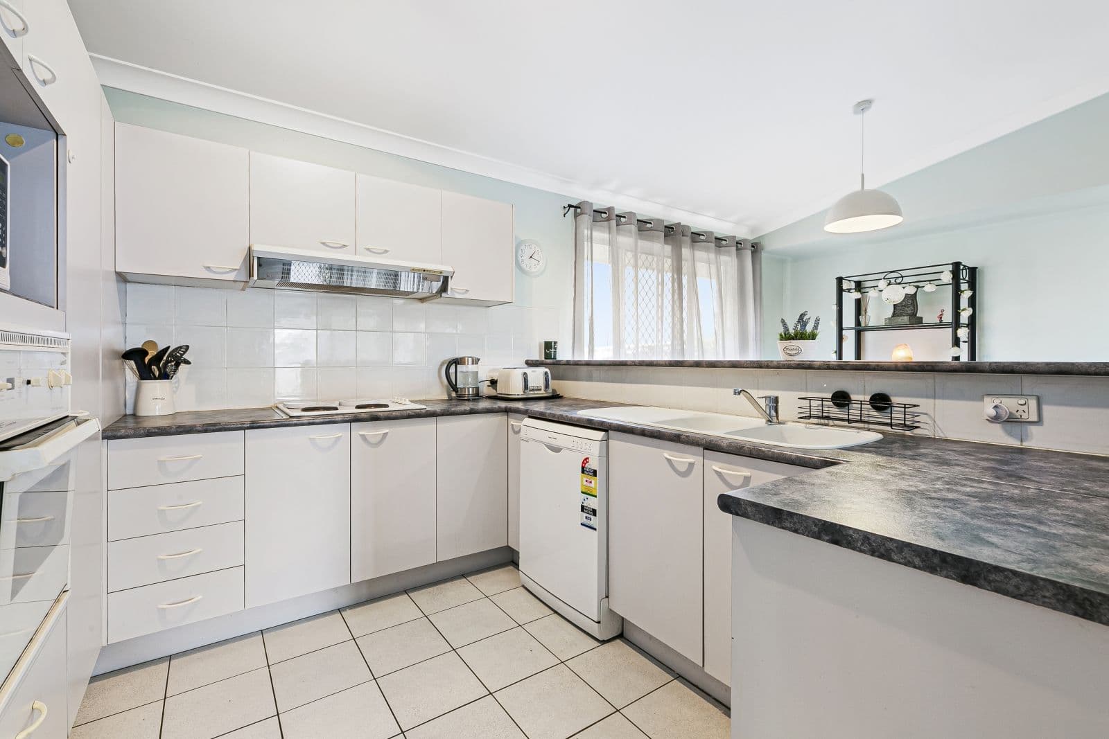 8 Lucille Ball Place, Parkwood QLD 4214, Parkwood - Thumbnail 4