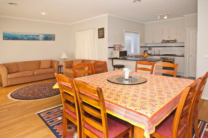 20 Tulloch Grove, GLEN WAVERLEY VIC 3150, Glen Waverley - Thumbnail 3