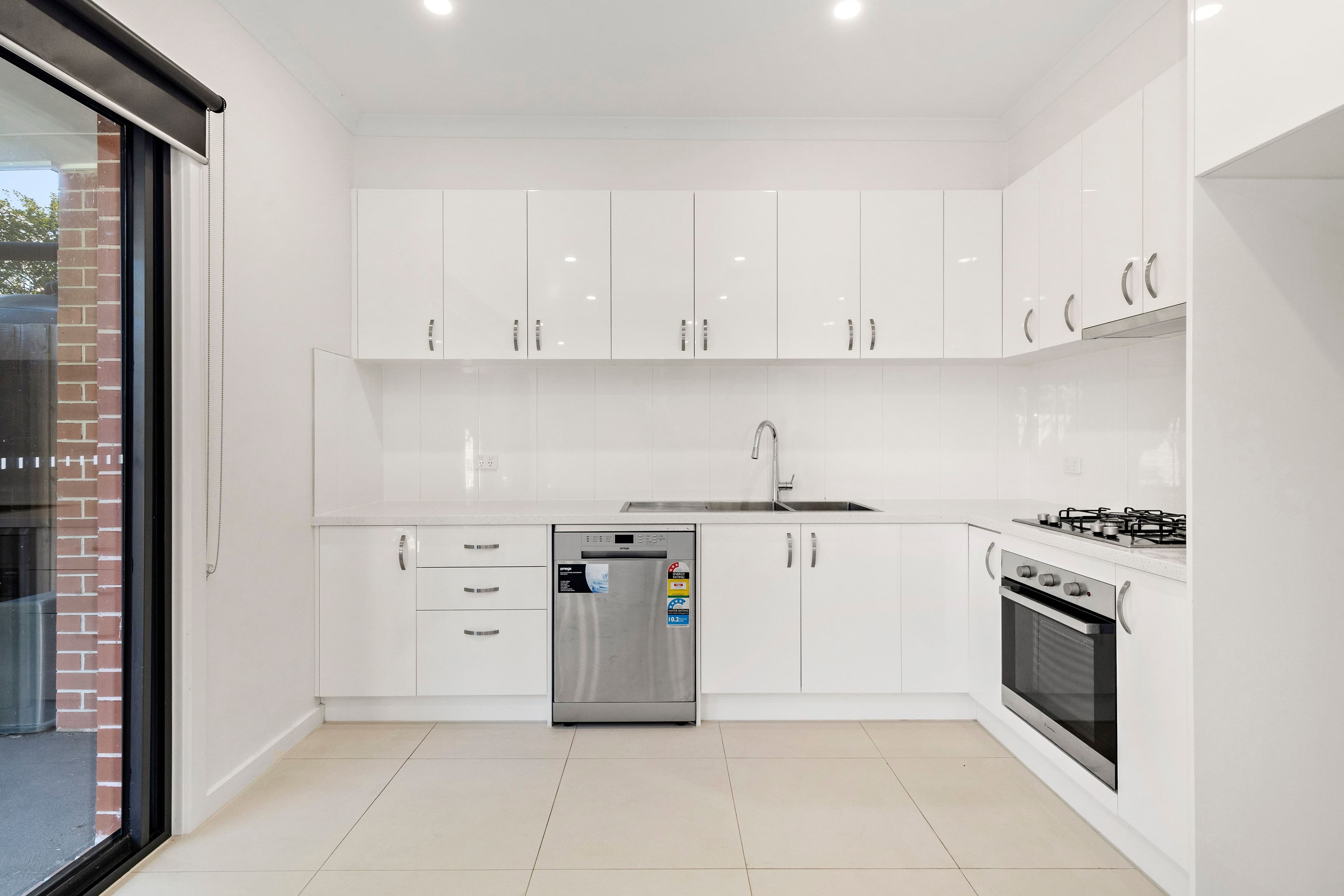 10 Hensley Road, Lalor VIC 3075, Lalor - Thumbnail 2