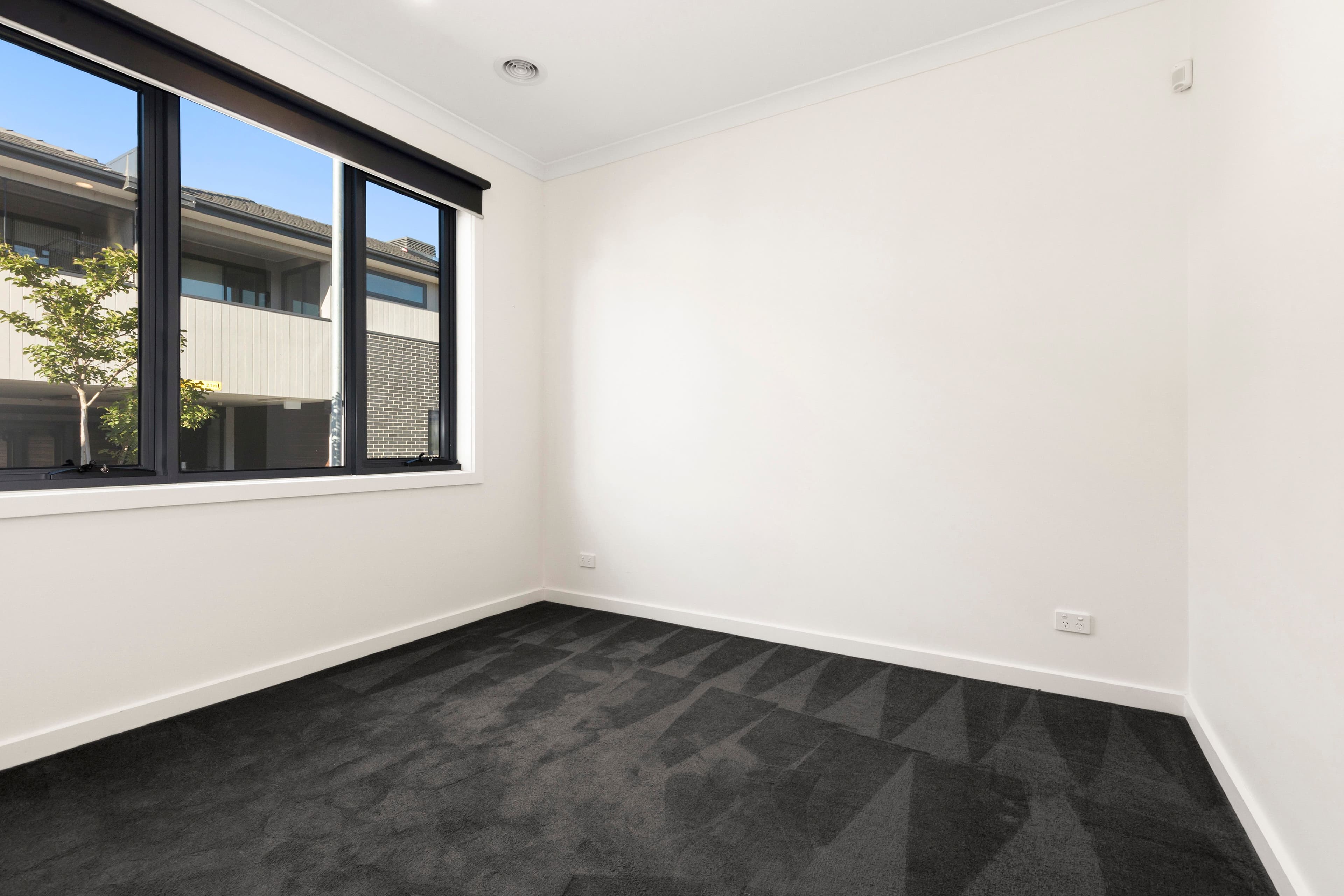 10 Hensley Road, Lalor VIC 3075, Lalor - Thumbnail 5
