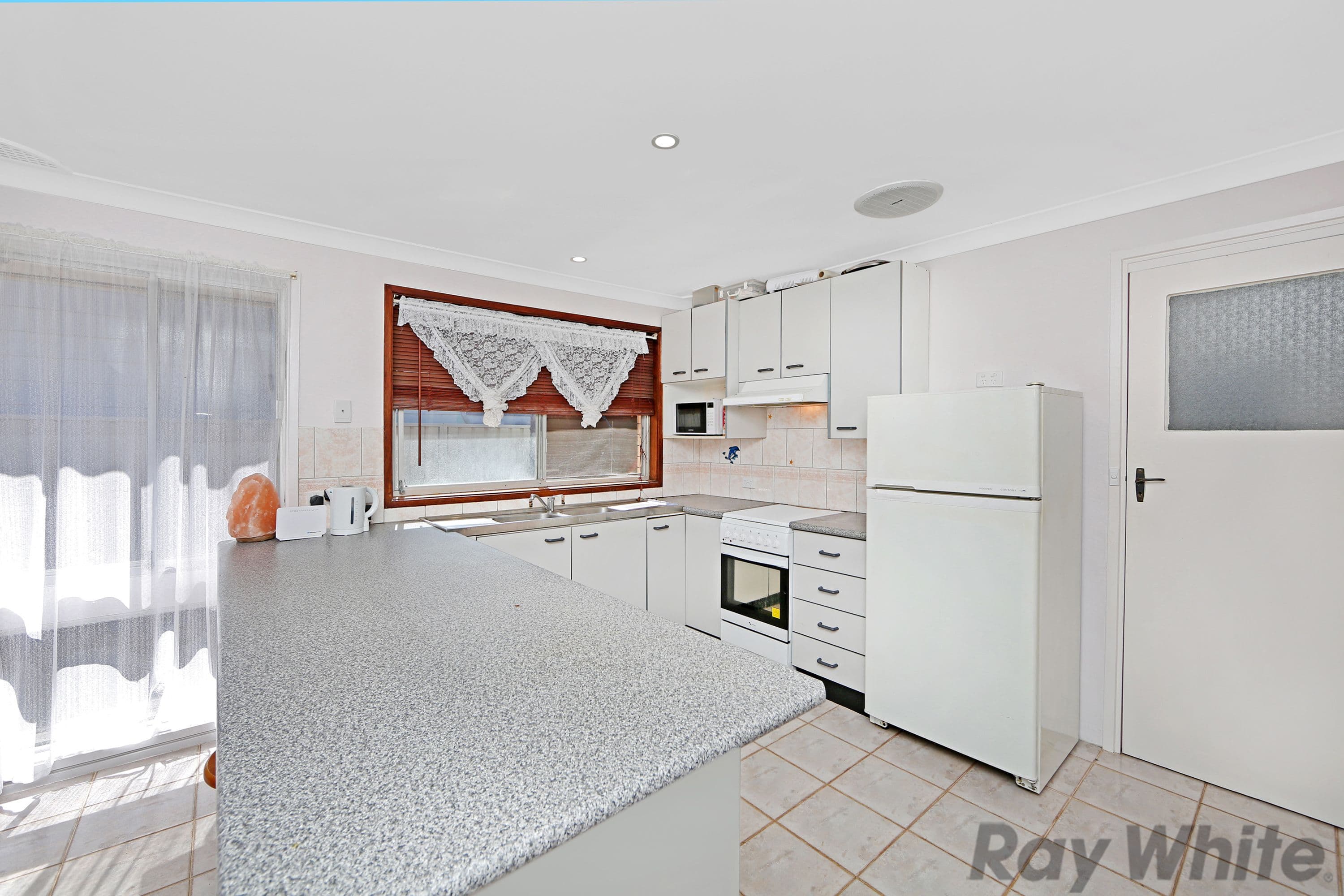 37 Rolfe Avenue, Kanwal - Thumbnail 3