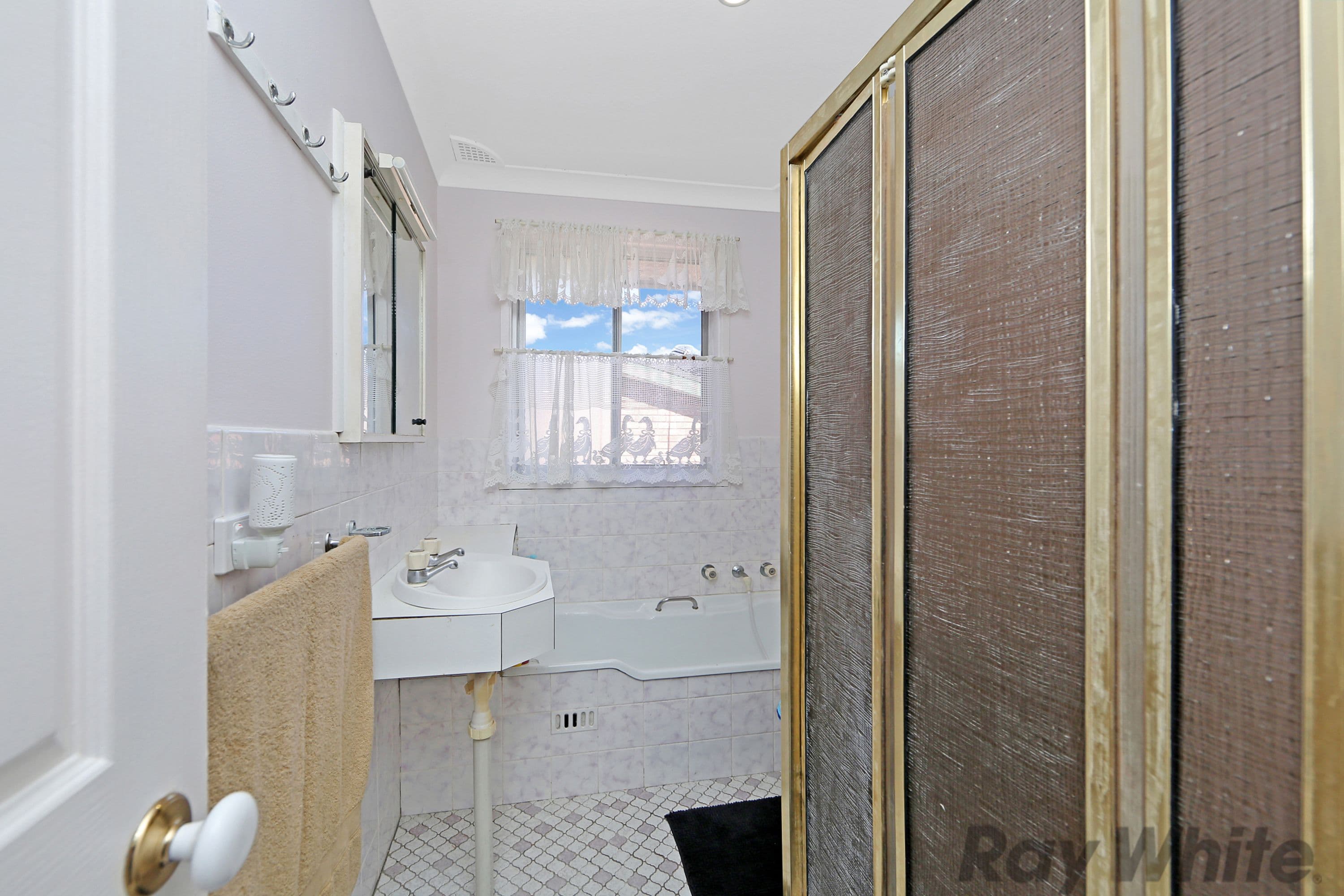 37 Rolfe Avenue, Kanwal - Thumbnail 5