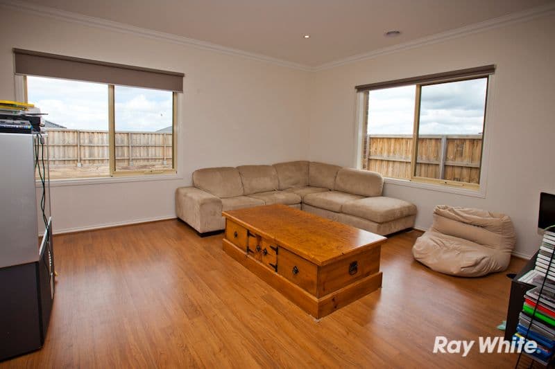 21 Arthur Phillip Drive, PAKENHAM VIC 3810, Pakenham - Thumbnail 8