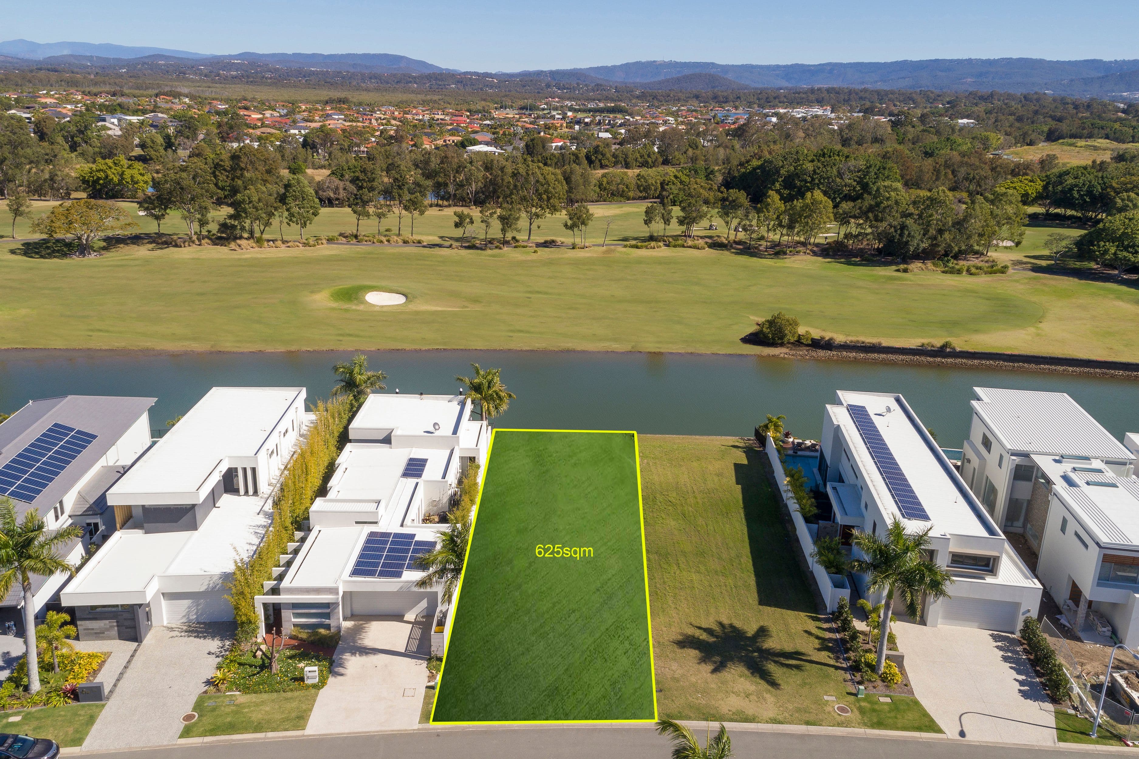 7628 Fairway Boulevard, Hope Island QLD 4212, Hope Island - Thumbnail 2