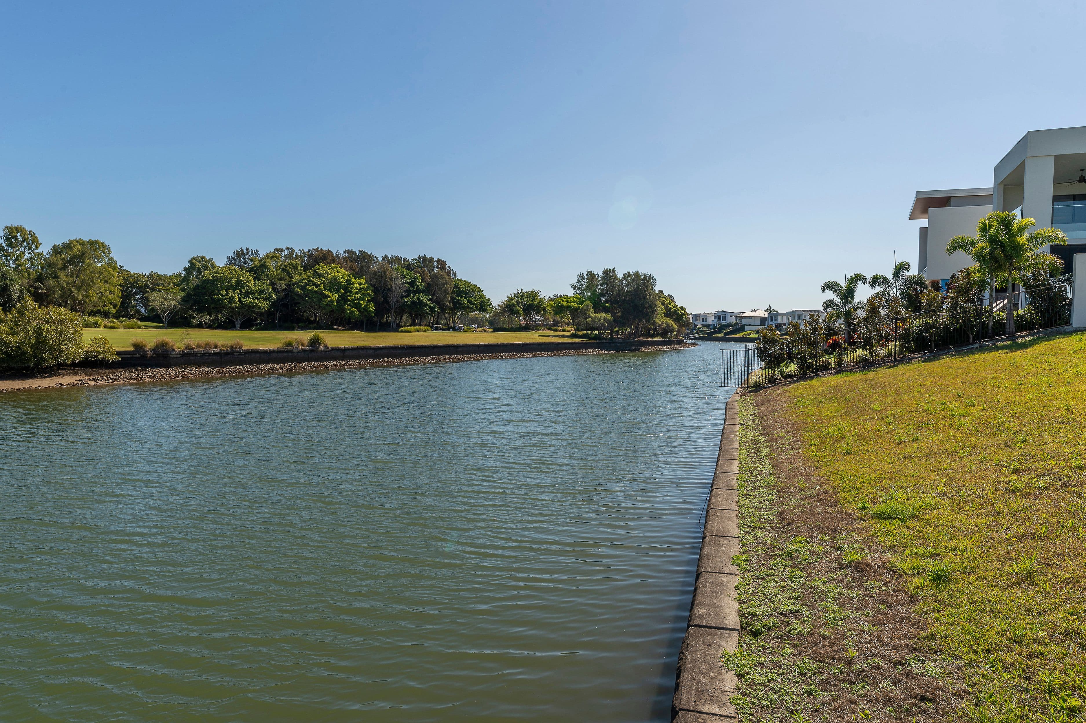 7628 Fairway Boulevard, Hope Island QLD 4212, Hope Island - Thumbnail 3