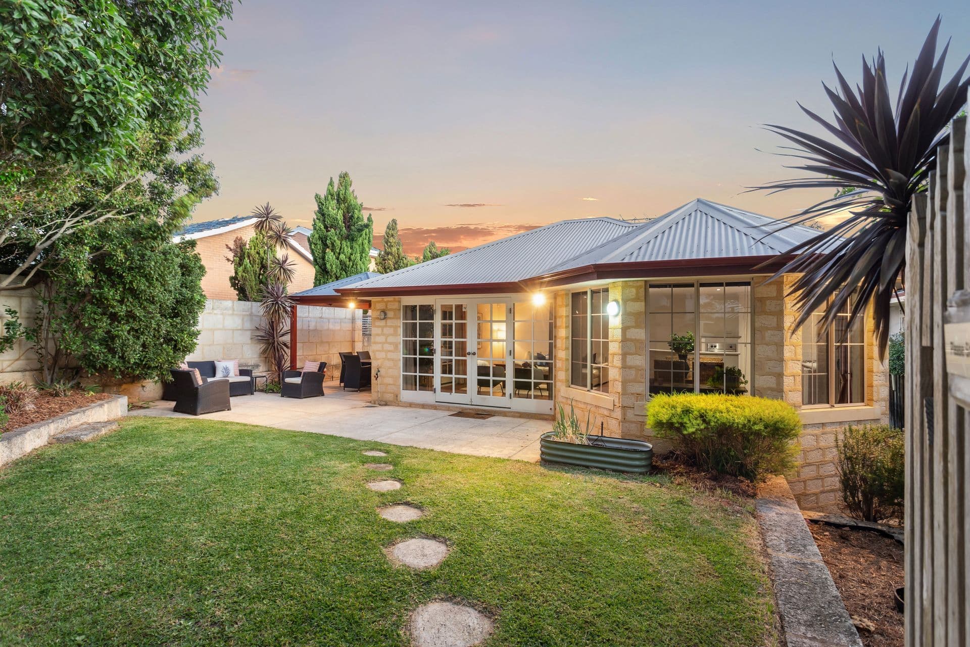 18 Beagle Street, Mosman Park WA 6012, Mosman Park - Image 1